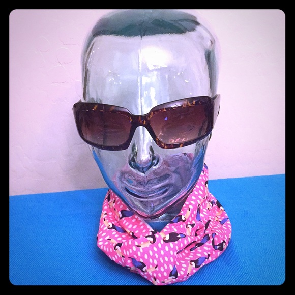 ONLY ONE! Tri-Coastal Design Tube Scarf - Picture 8 of 10